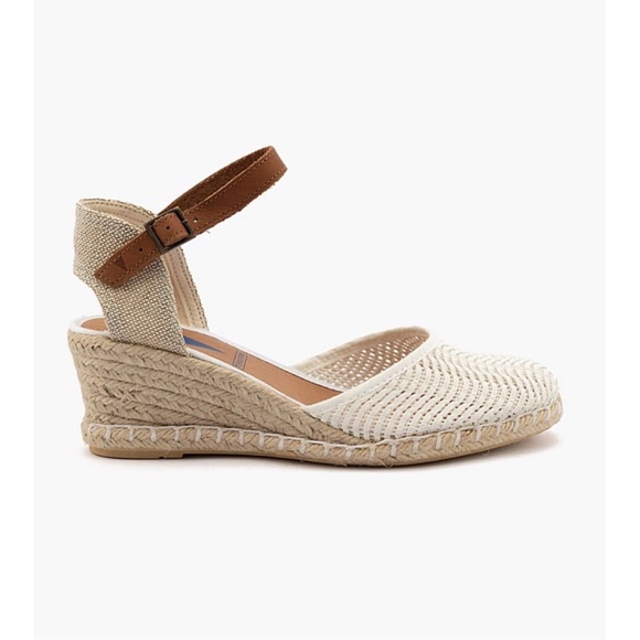 Verbenas Shoes - Verbenas MALENA WOVEN white wedge size 40 US 9-9.5 EUC vacation sandals
